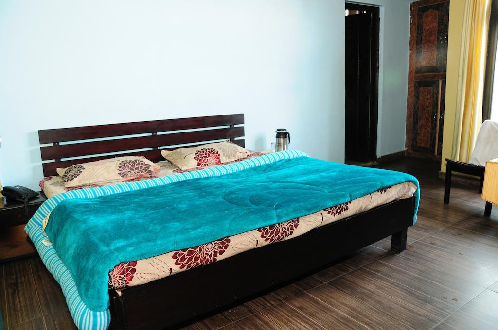 Hotel Sunita Almora Pokoj fotografie